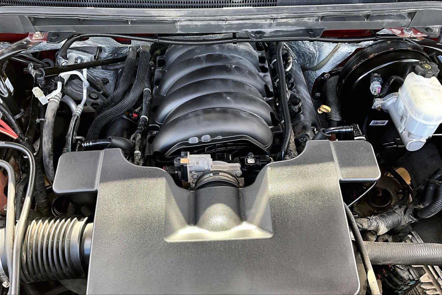 Used 2018 Red Quartz Tintcoat GMC SLT image 32