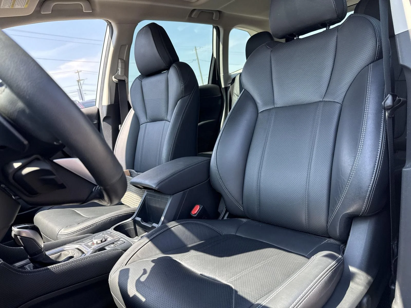 Used 2023 Crystal White Pearl Subaru Touring image 7