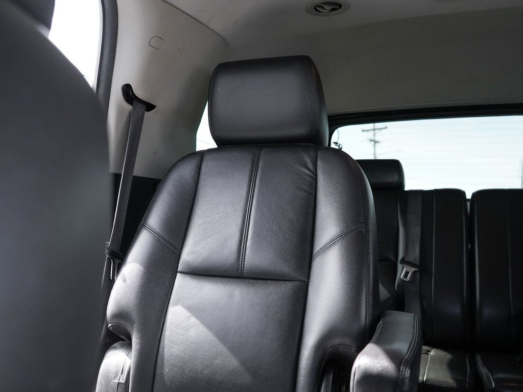 Used 2014 Summit White Chevrolet LT image 30