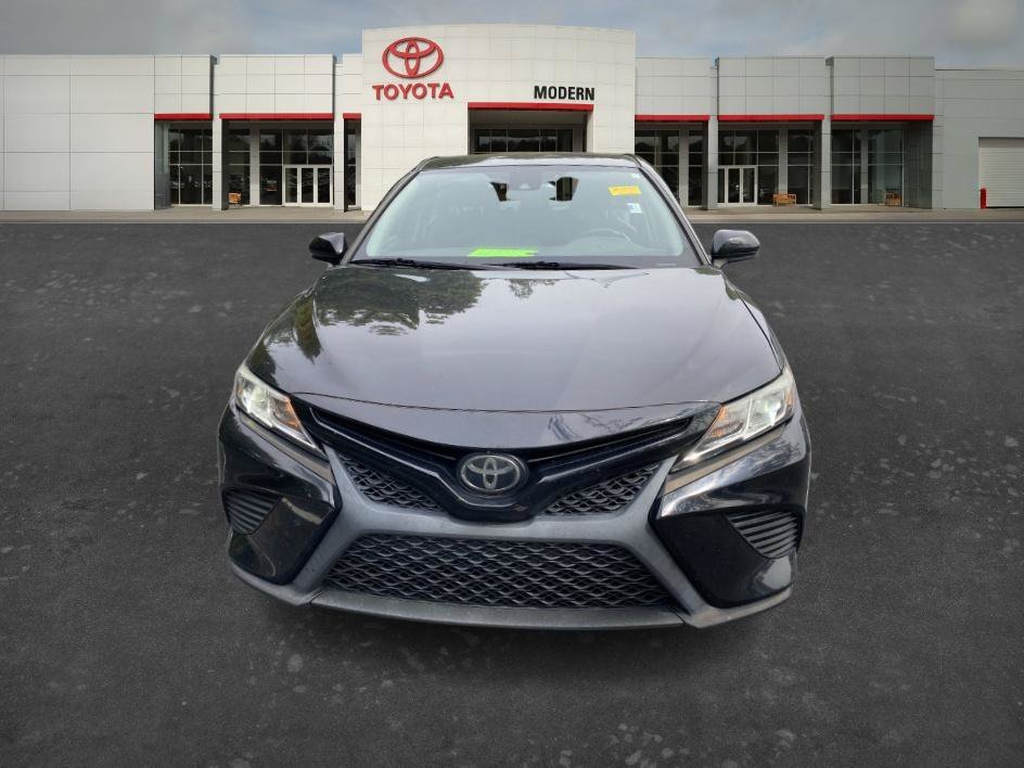Used 2019 Midnight Black Metallic Toyota SE image 2