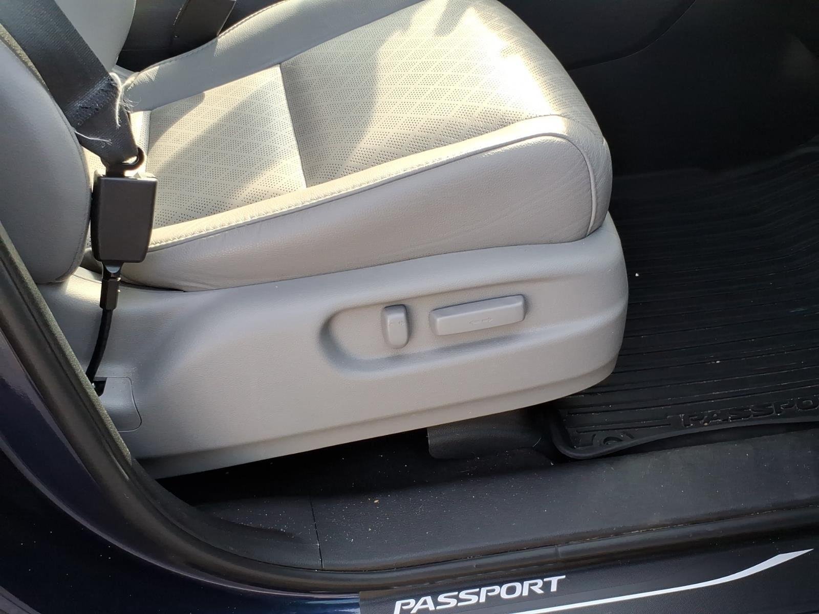 Used 2021 Obsidian Blue Pearl Honda EX-L image 19