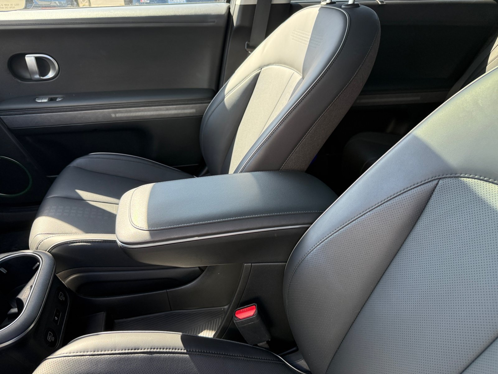 Certified Used 2024 Digital Teal Hyundai Limited image 14