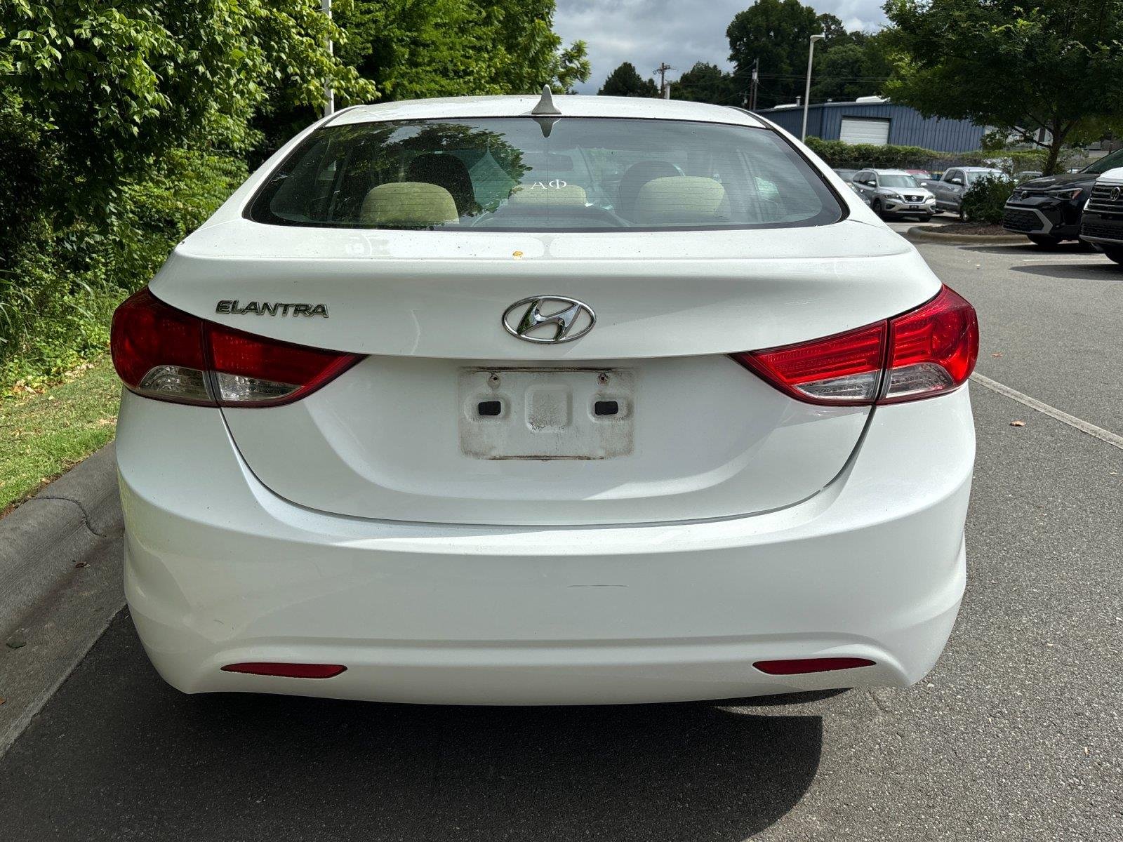 Used 2013 Shimmering White Hyundai GLS PZEV image 4