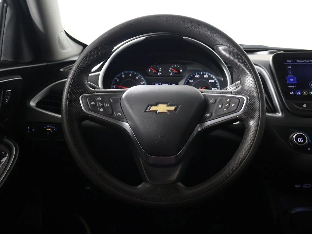 Used 2023 Gray Chevrolet LT image 31
