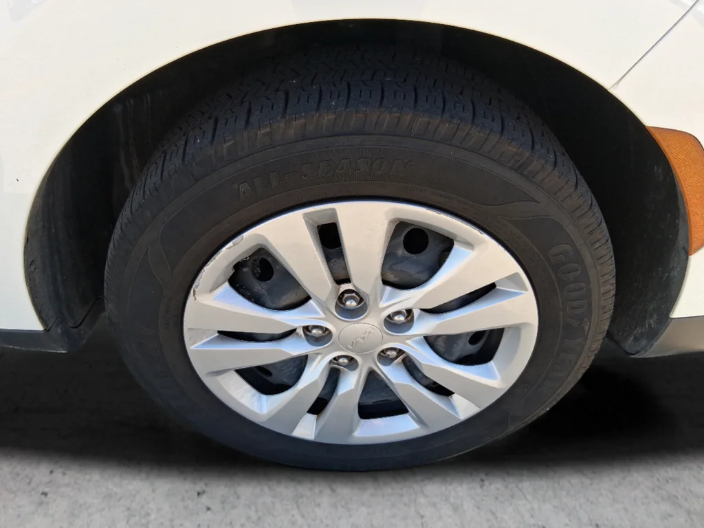 Used 2024 White Kia LX image 16