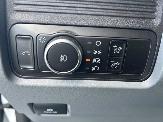 New 2026 Oxford White Ford F-250® XL image 25