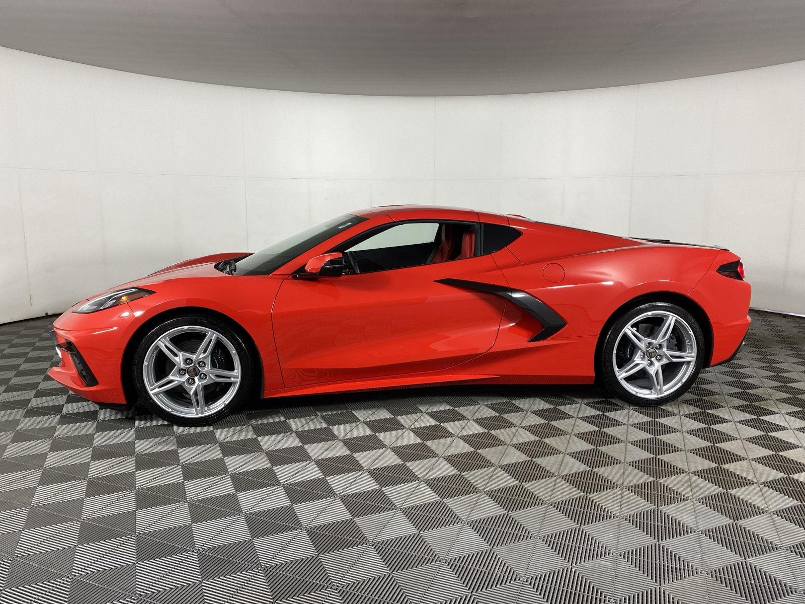 Used 2025 Torch Red Chevrolet 1LT image 4
