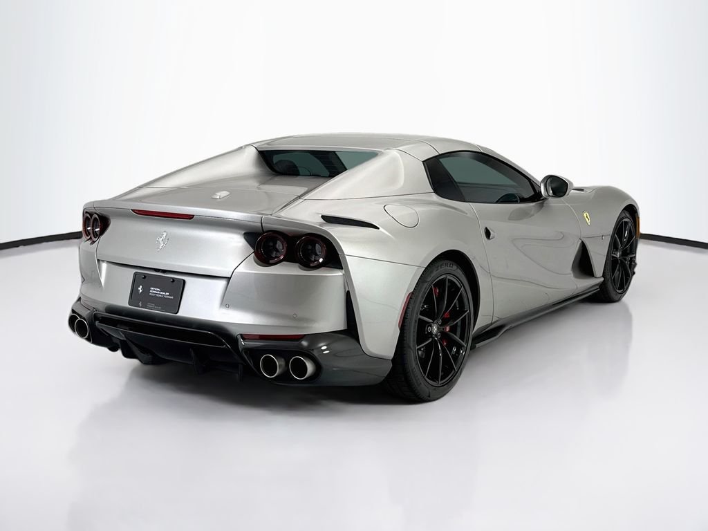 Used 2022  Ferrari Base image 13