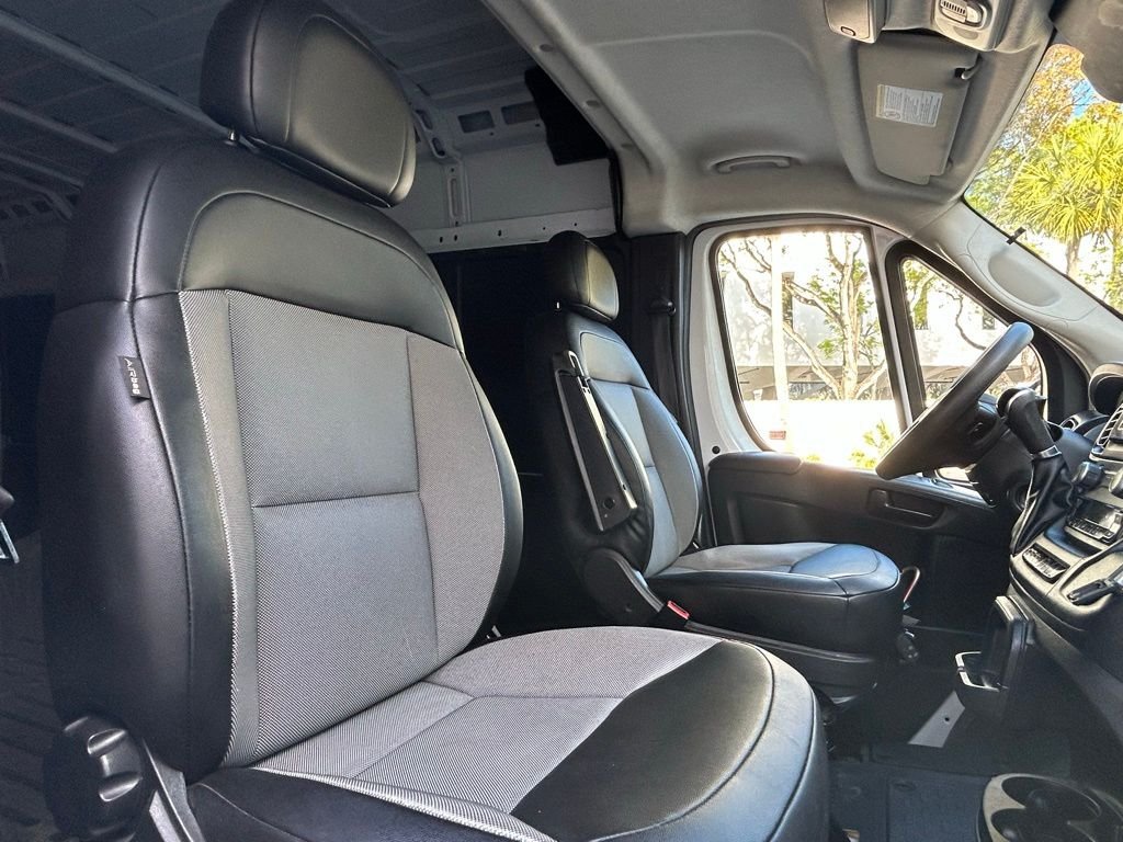 Used 2023 White Ram High Roof image 31