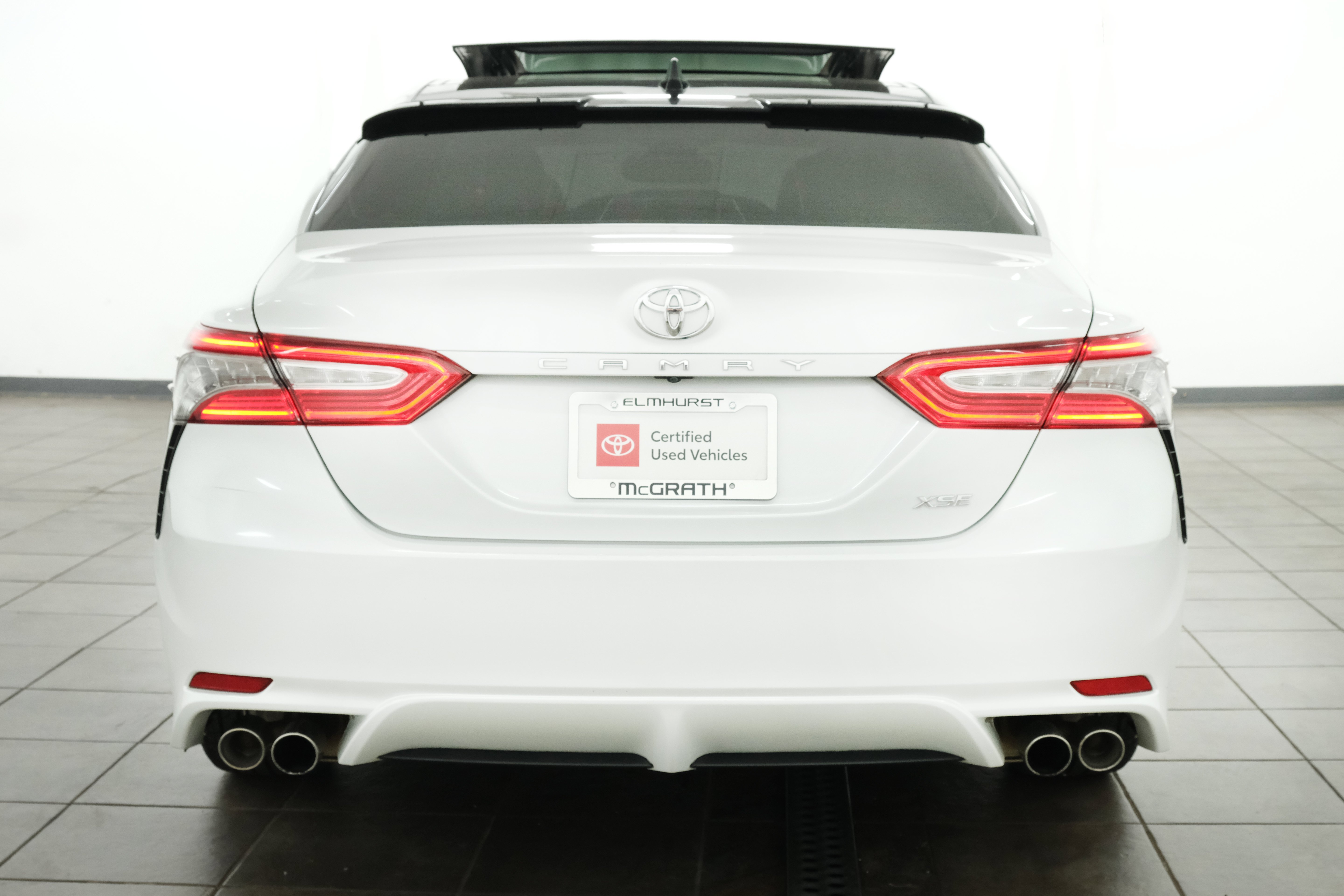 Certified Used 2019 Wind Chill Pearl Toyota XSE image 5