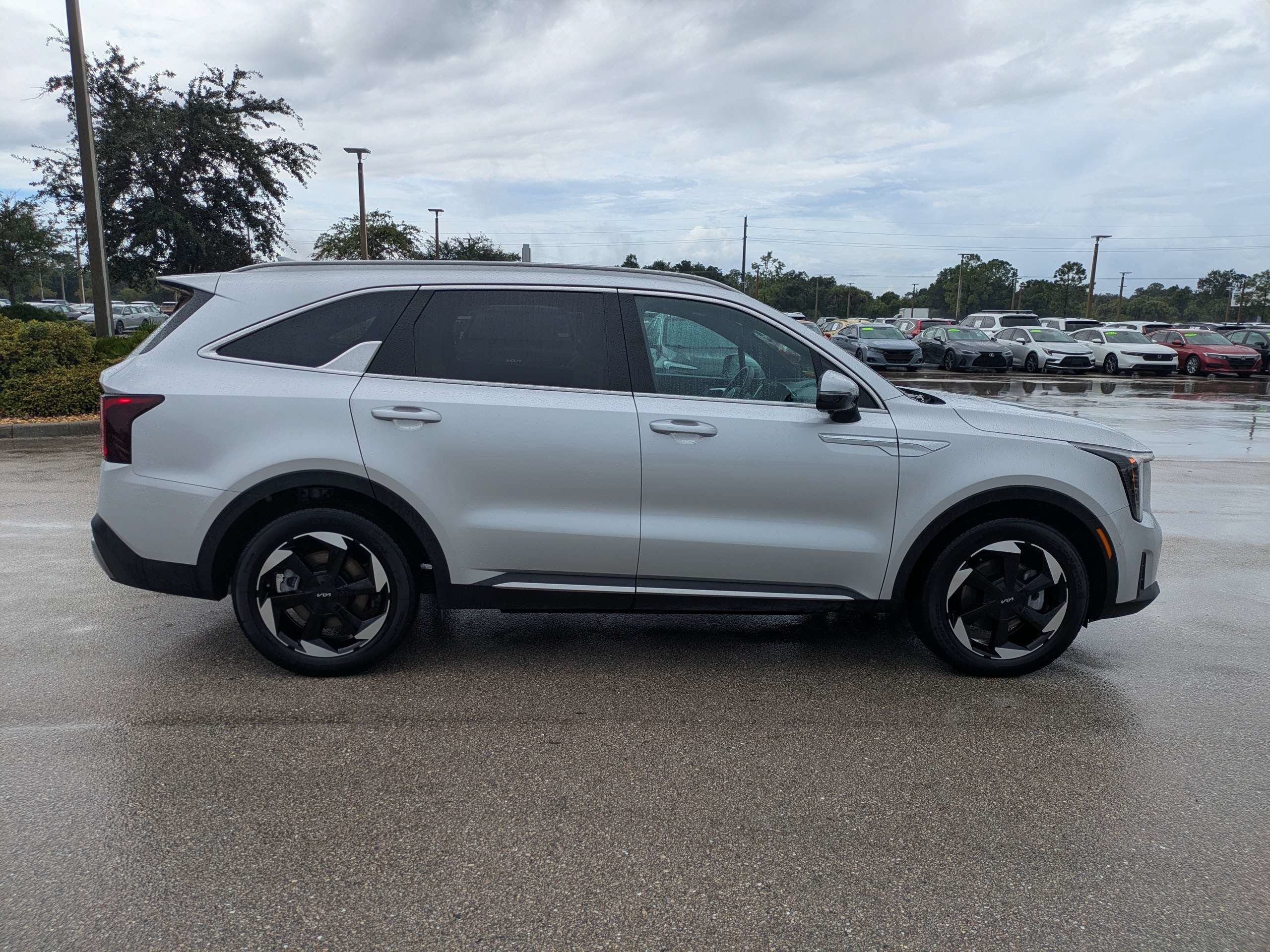 Certified Used 2025 Silky Silver Kia SX Prestige image 3