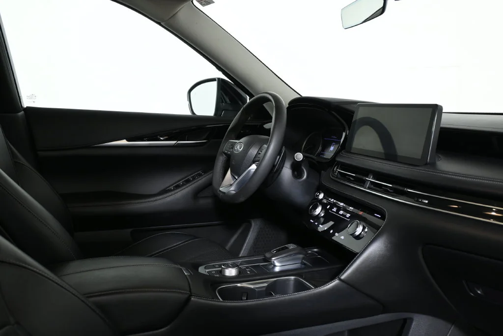 Certified Used 2023 Black INFINITI PURE image 29