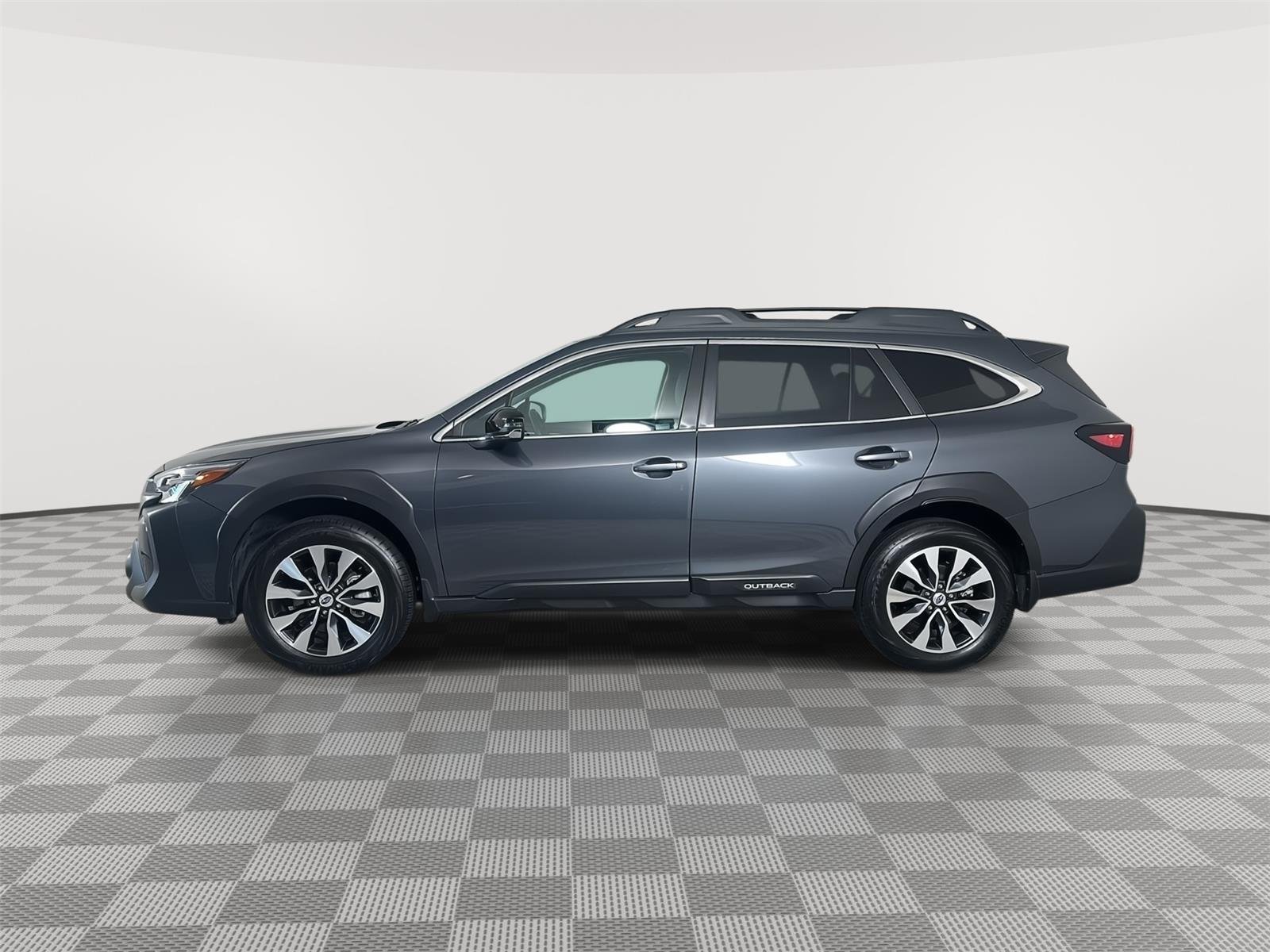 Used 2023 Magnetite Gray Metallic Subaru Limited XT image 4