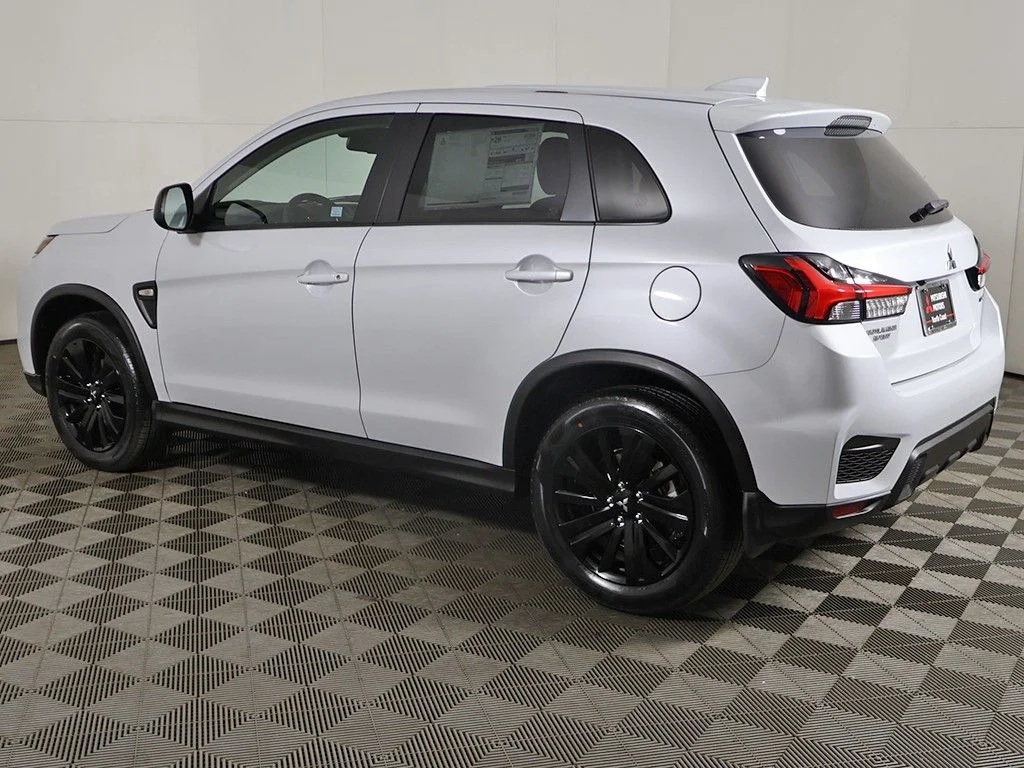 New 2026 White Mitsubishi 2.0 LE image 11