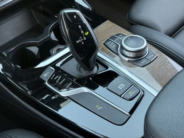 Used 2020 Gray BMW sDrive30i image 18