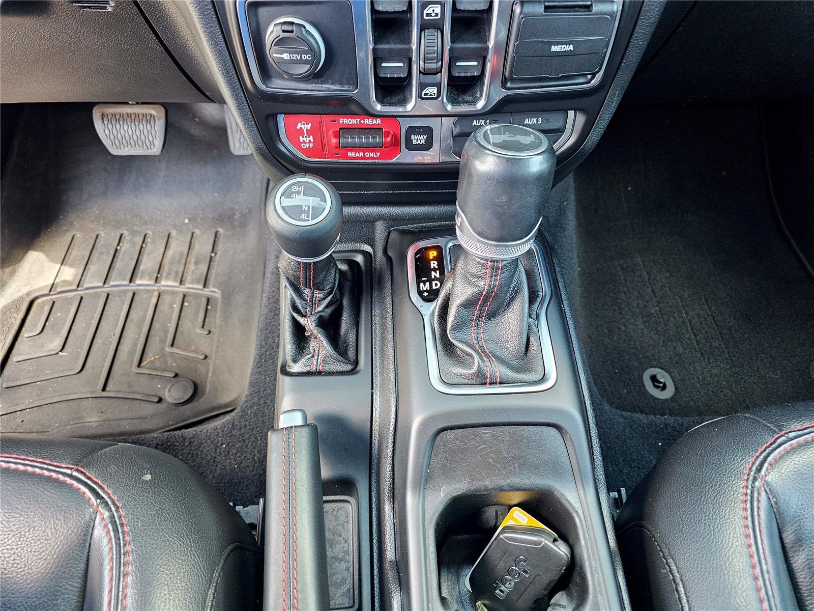 Certified Used 2020 Black Clearcoat Jeep Recon image 28