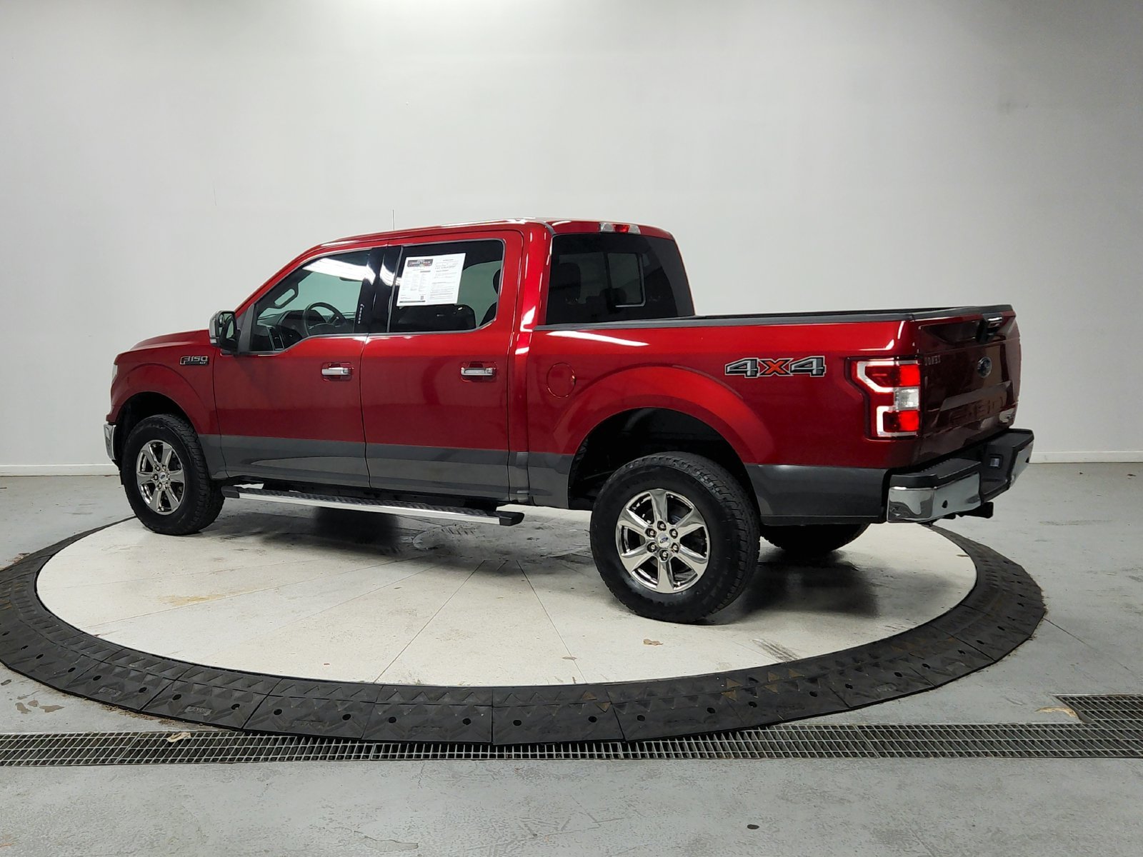 Used 2020 Red Ford XLT image 6