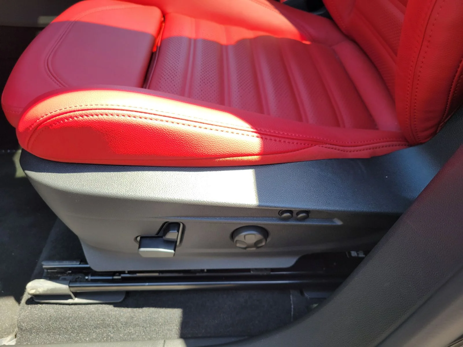 Used 2026 Gray Alfa Romeo VELOCE image 18