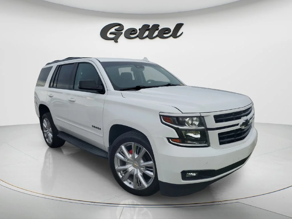 Used 2018 SUMMIT WHITE Chevrolet Premier image 2