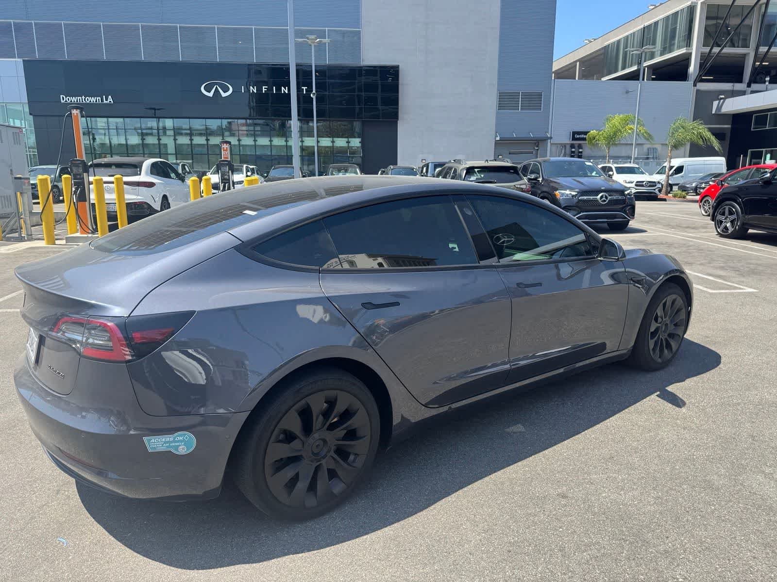 Used 2022 Solid Black Tesla Long Range image 5