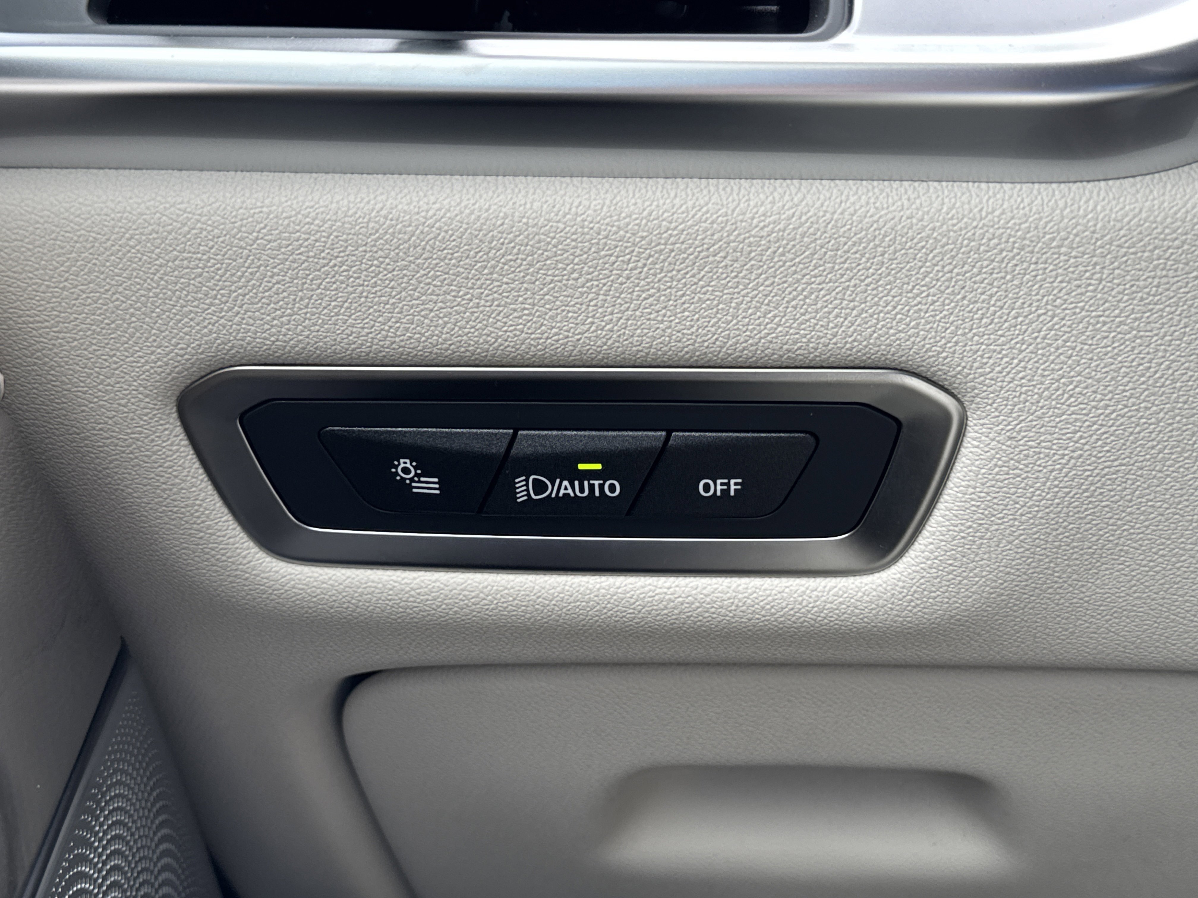 New 2027 0C4P Brooklyn Grey Metallic BMW xDrive40i image 23