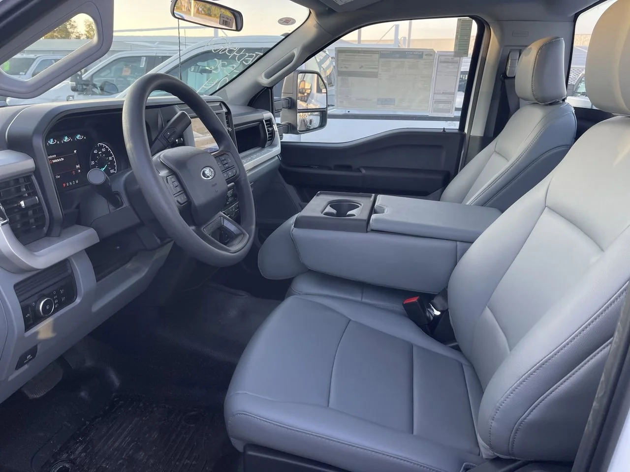 New 2026 Oxford White Ford XL image 17