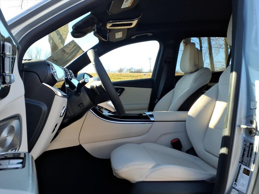 New 2026 SILVER Mercedes-Benz GLC 300 image 20