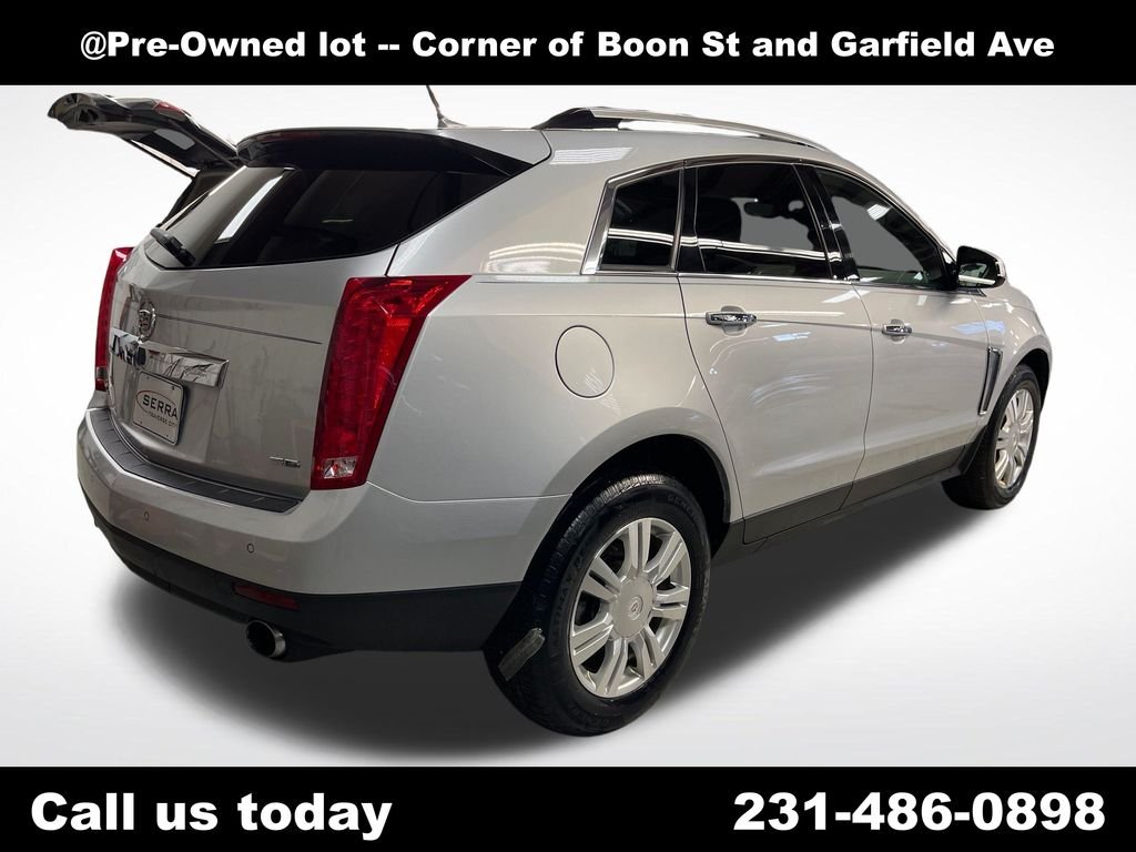 Used 2013 Silver Cadillac Luxury image 5