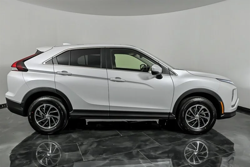 New 2026 White Diamond Mitsubishi ES 1.5T S-AWC image 10