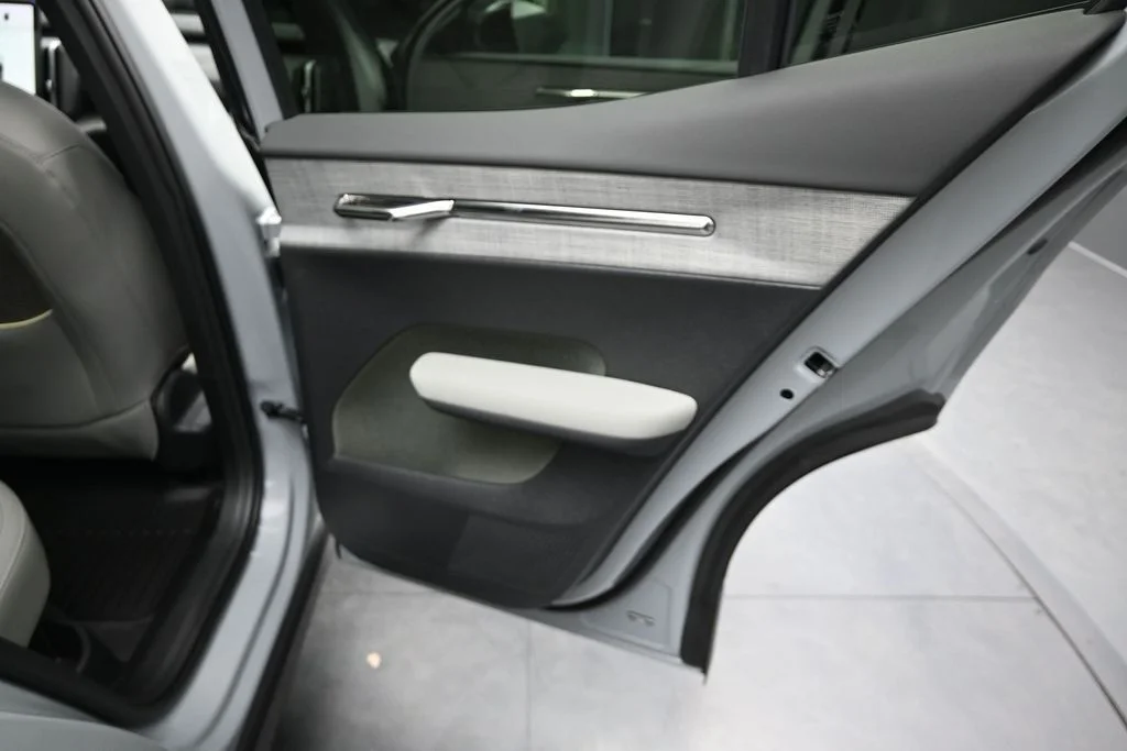 New 2026 Vapour Grey Volvo Twin Motor Performance Plus image 15