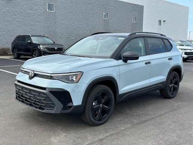 New 2026 Monument Gray W/Deep Black Roof Volkswagen 1.5T SE Black image 3