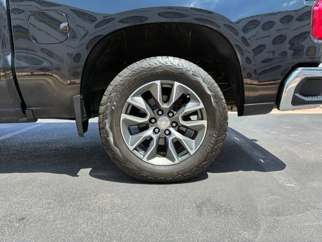 2023 Chevrolet Silverado 1500 LT - Photo 17