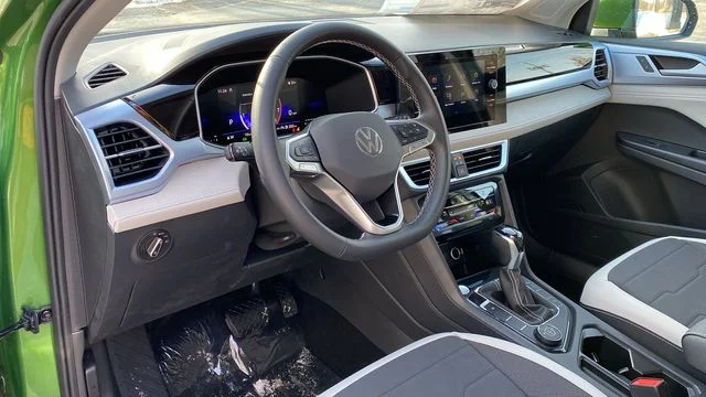 2026 Volkswagen Taos SE - Photo 11