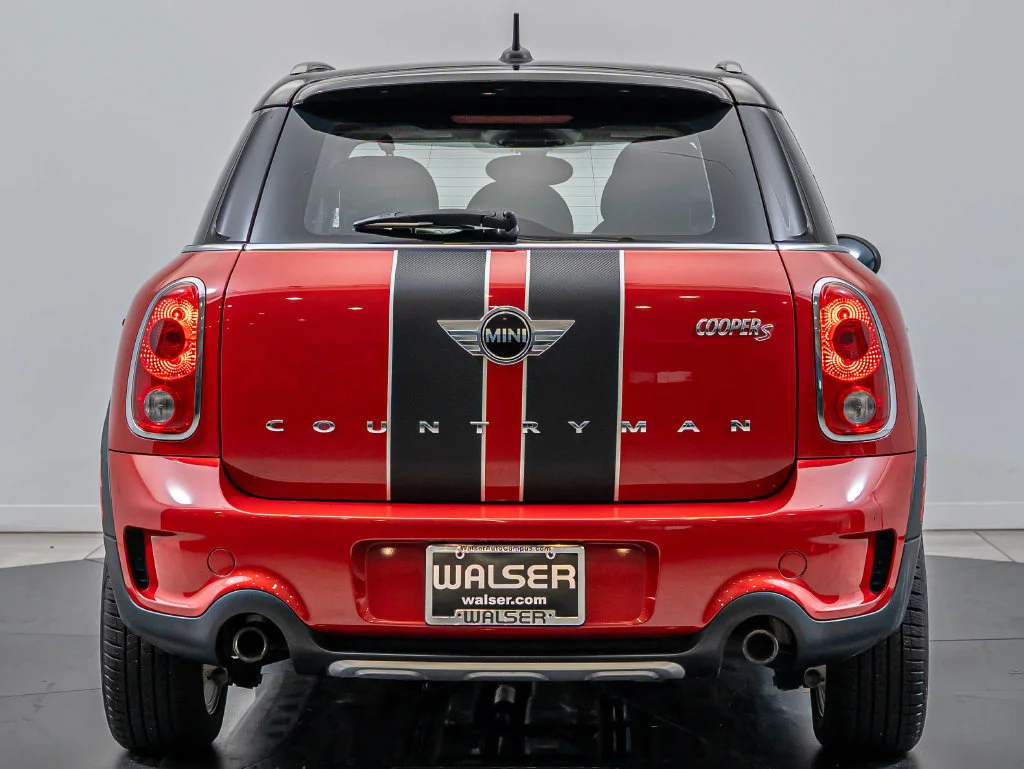 Used 2015 Blazing Red MINI  image 7