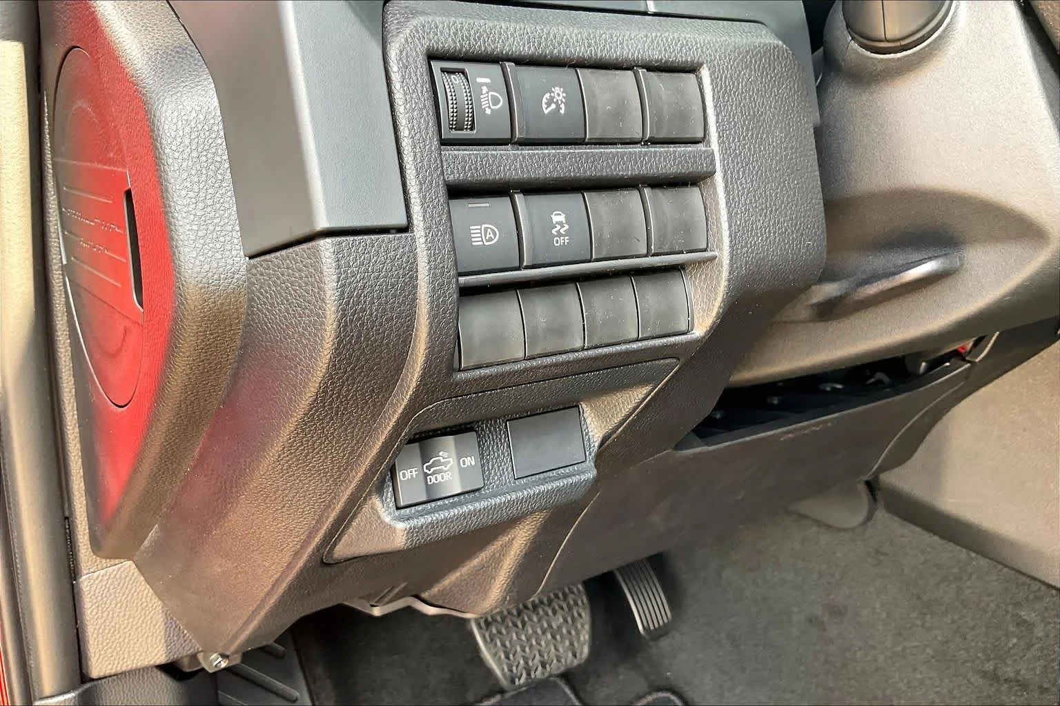 2026 Toyota Tacoma SR - Photo 17