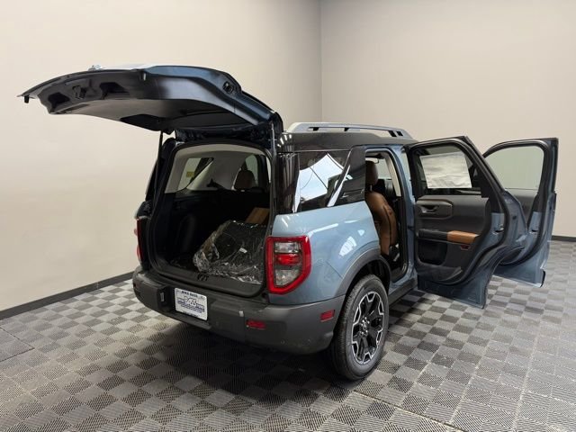 New 2026 Azure Gray Metallic Tri-Coat Ford Outer Banks® image 25