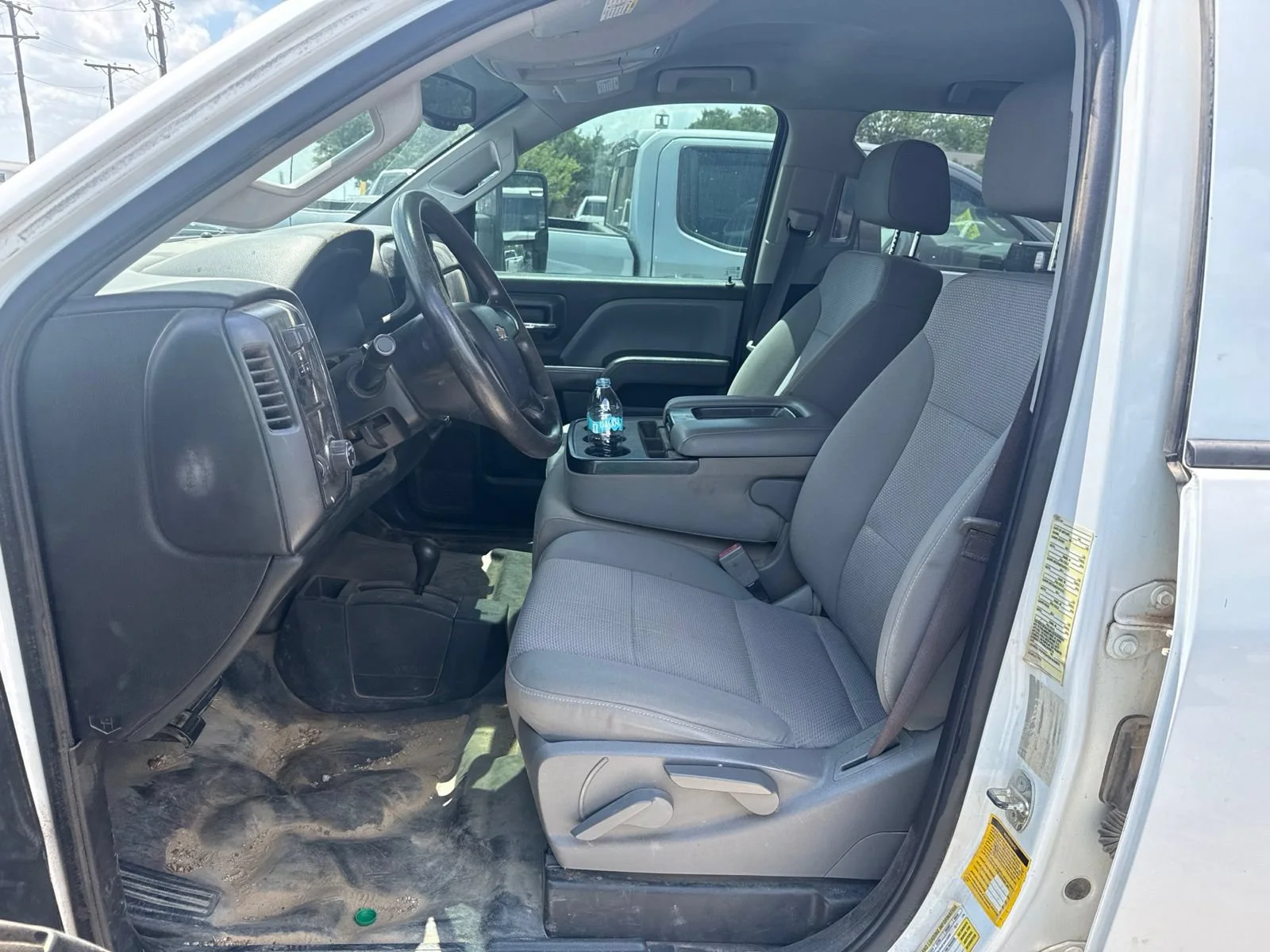 Used 2017 SUMMIT WHITE Chevrolet Work Truck image 9