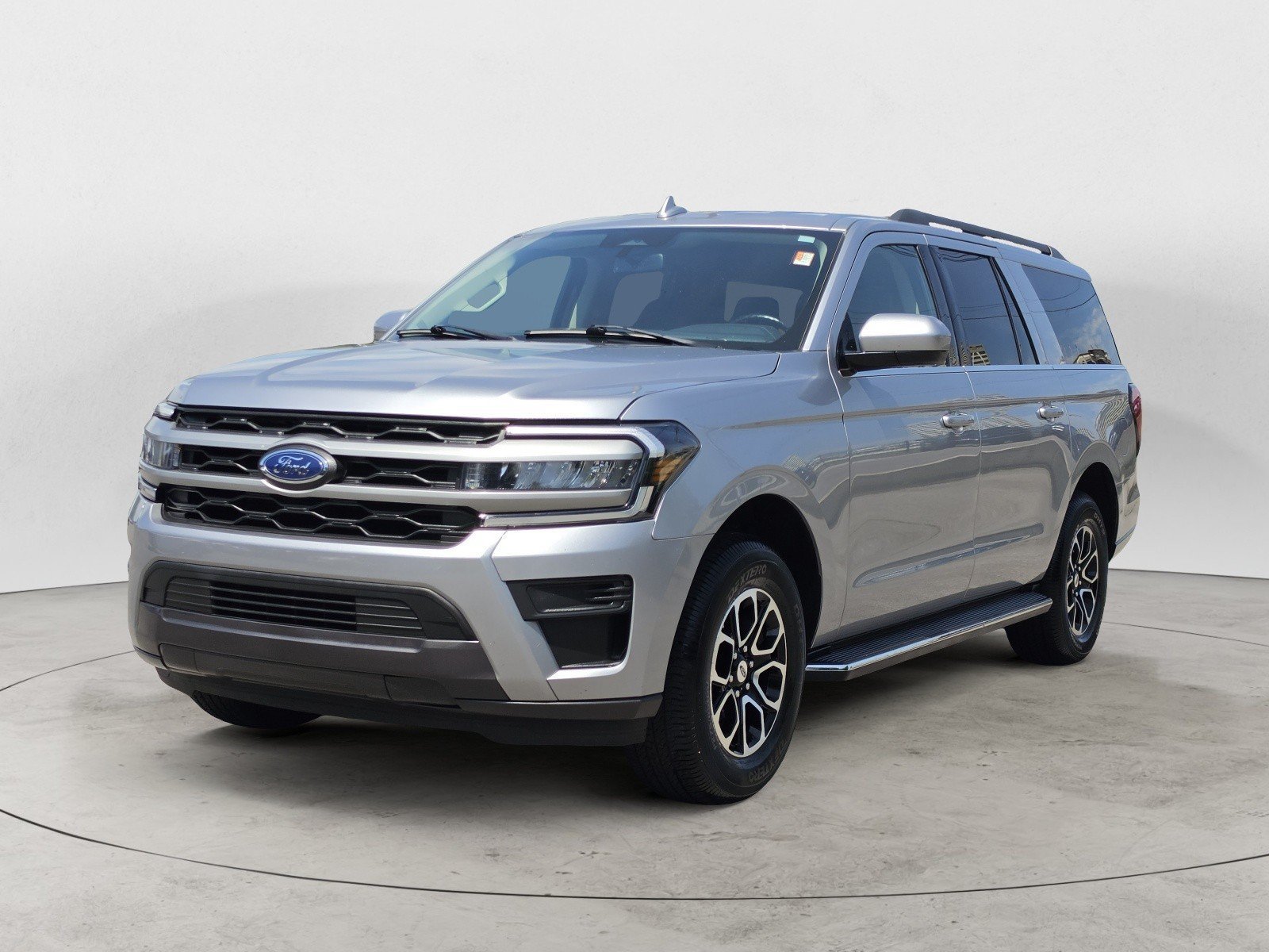 Used 2023 Silver Metallic Ford XLT image 6