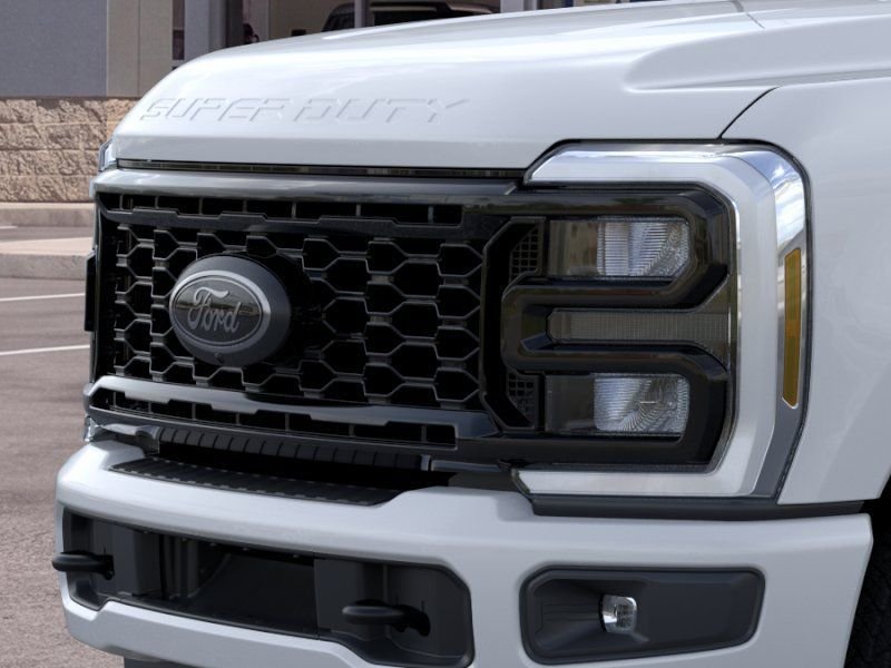 New 2026 Oxford White Ford F-250® XLT image 17