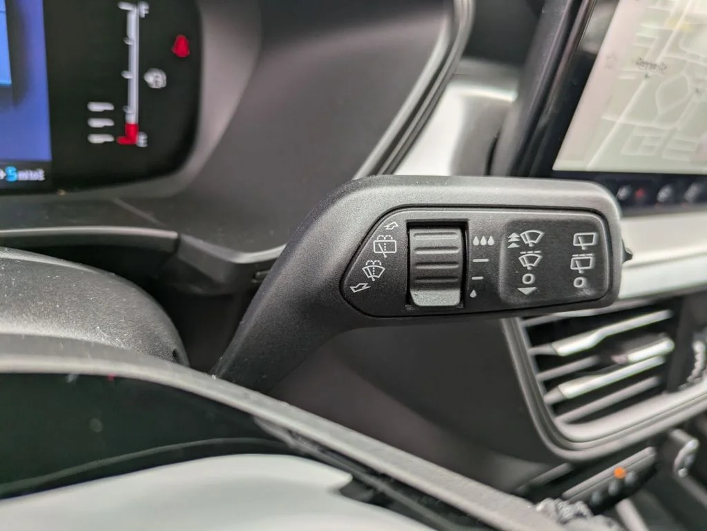 New 2024 Vapor Blue Metallic Ford Plug-in Hybrid image 29