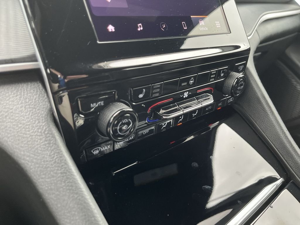 Used 2025 Gray Jeep Altitude X image 18