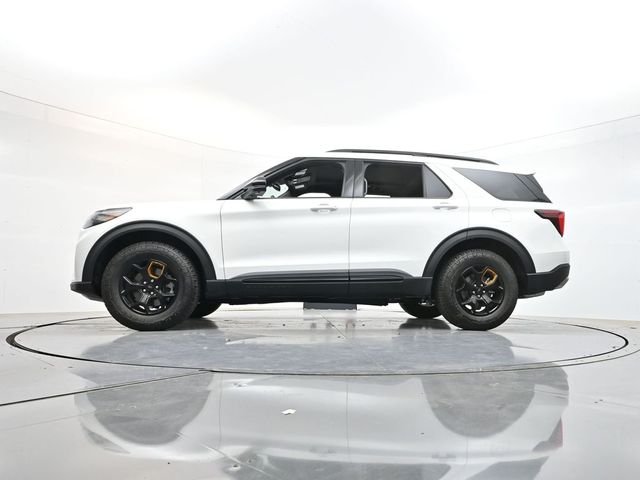 New 2026 Star White Metallic Tri-Coat Ford Tremor® image 46