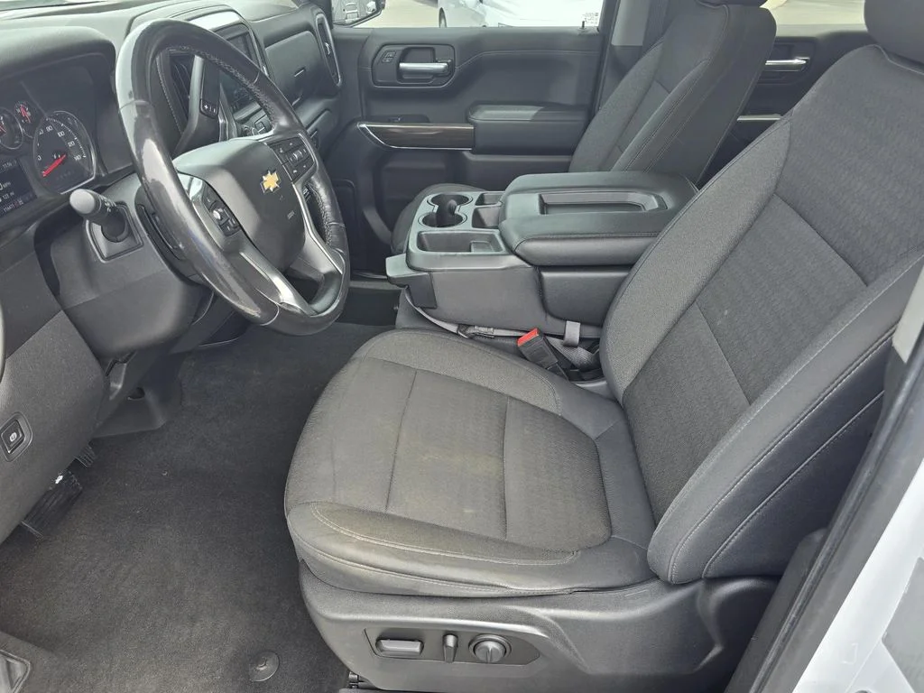 Used 2019 Summit White Chevrolet LT image 10