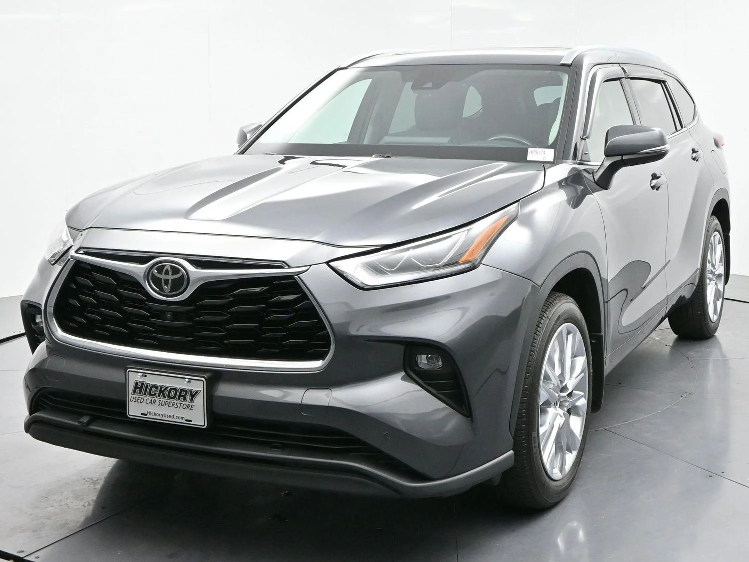 Used 2021 Magnetic Gray Metallic Toyota Limited image 3