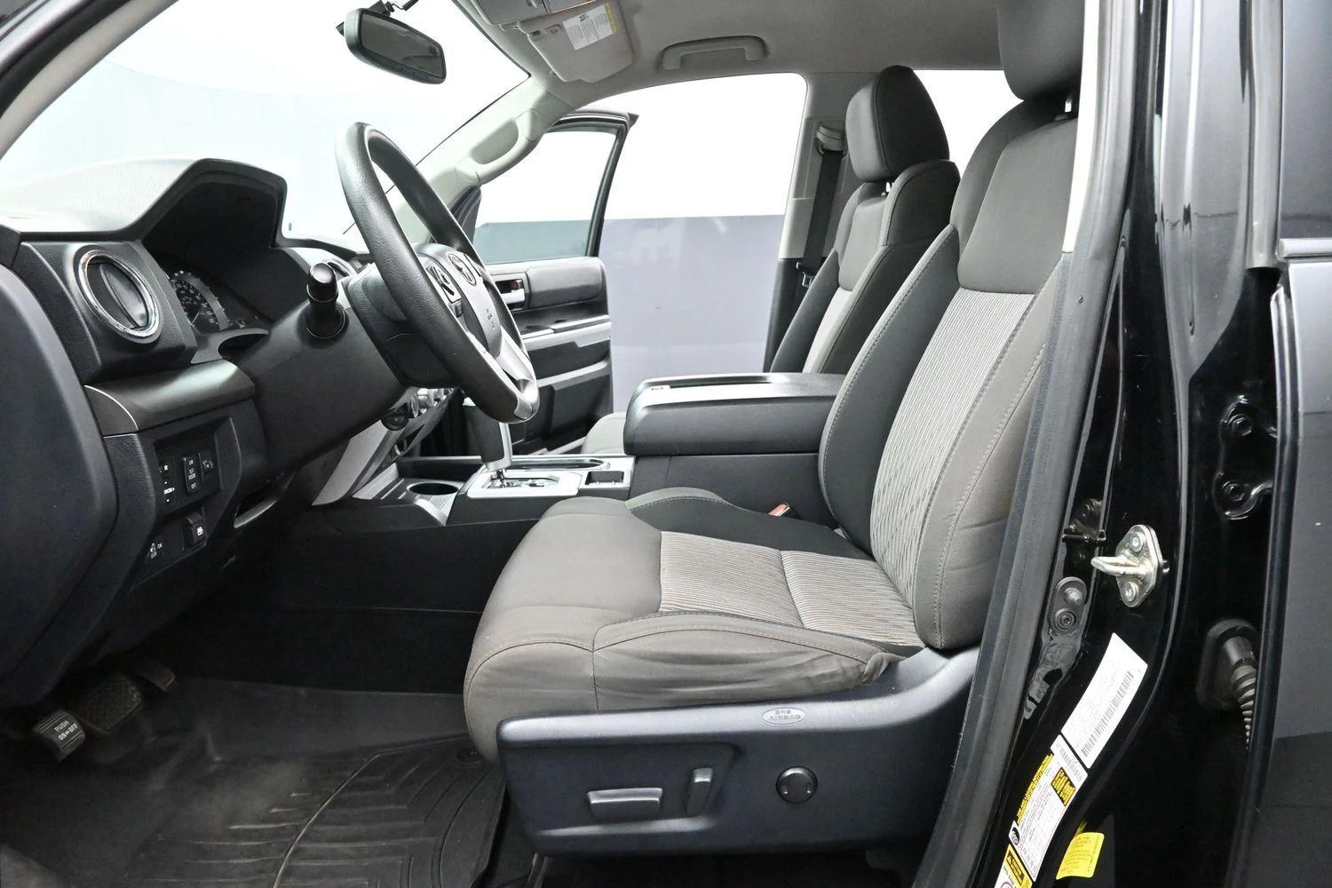 Used 2017 Black Toyota SR5 image 11