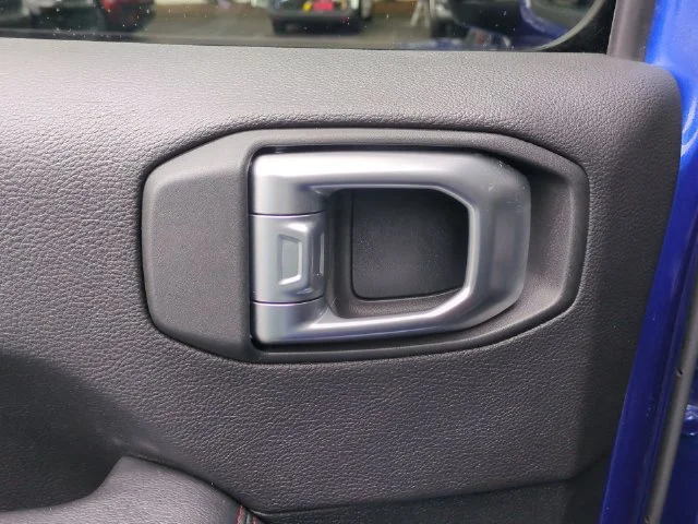 Used 2019 Blue Jeep Unlimited Rubicon image 27