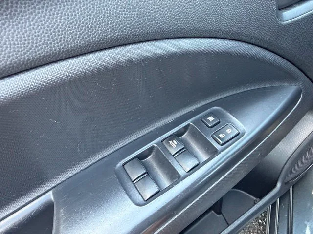 Used 2024 Gray Mitsubishi ES image 17