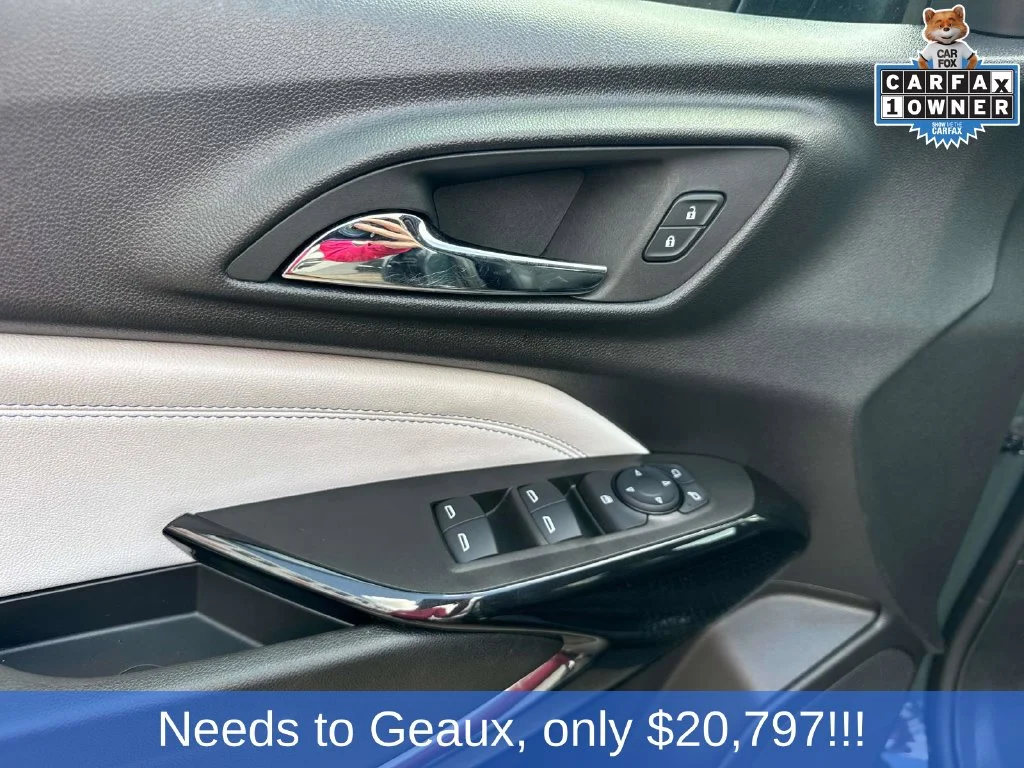 Used 2025 Gray Chevrolet LT image 37