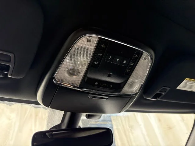 Used 2018 Black Jeep Limited image 29