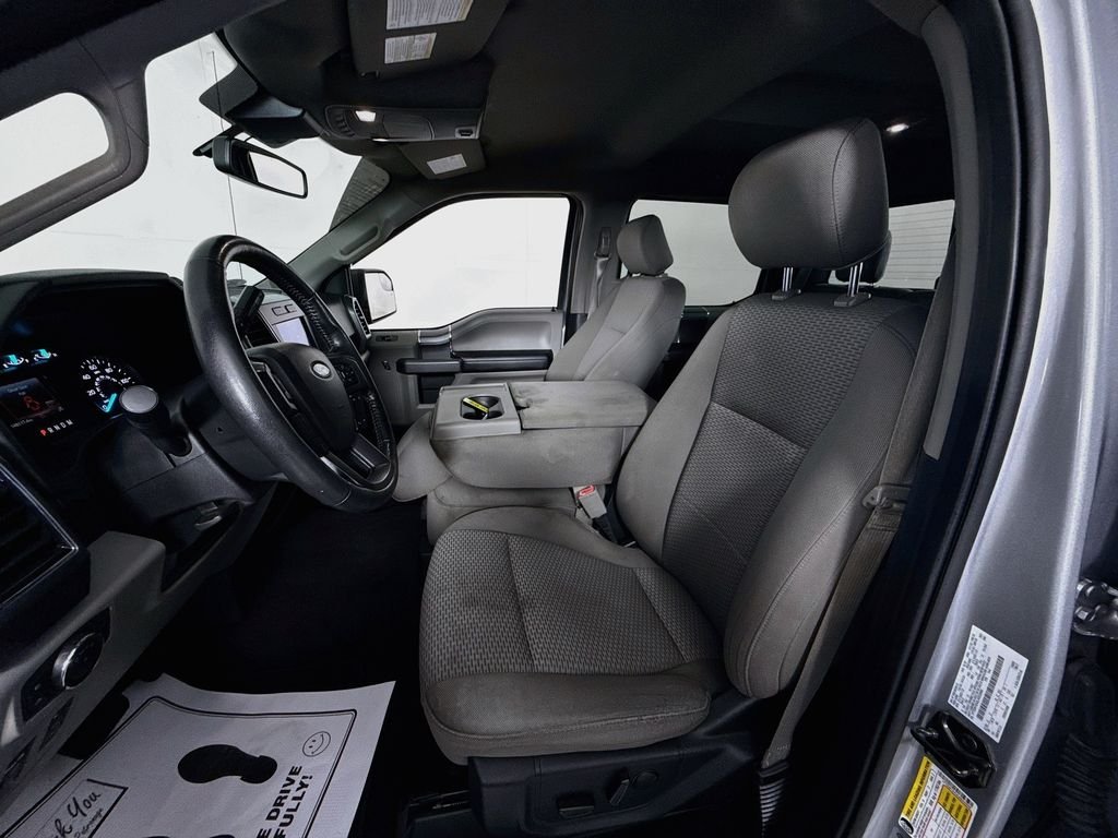 Used 2020 Magnetic Metallic Ford XLT image 2